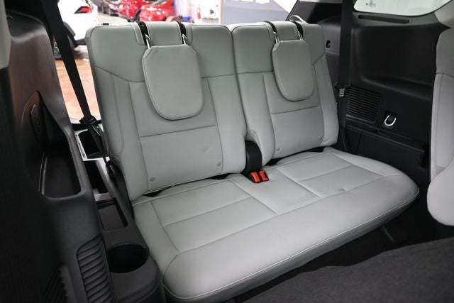 2025 Ford Explorer Platinum Ultimate