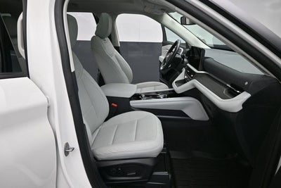 2025 Ford Explorer Platinum Ultimate