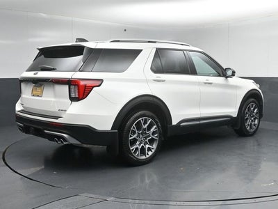 2025 Ford Explorer Platinum