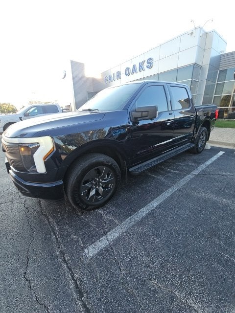 2025 Ford F-150 Lightning Flash
