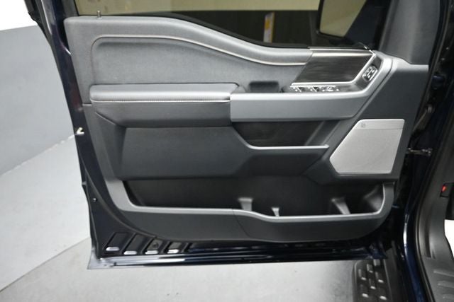 2025 Ford F-150 Lightning Lariat Extended Range