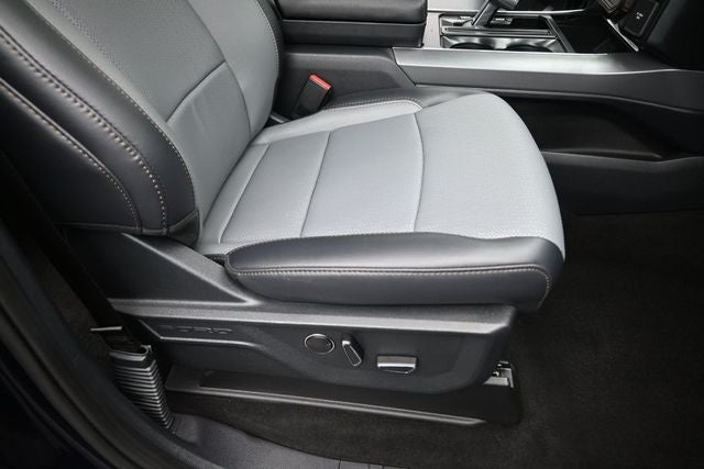 2025 Ford F-150 Lightning Lariat Extended Range