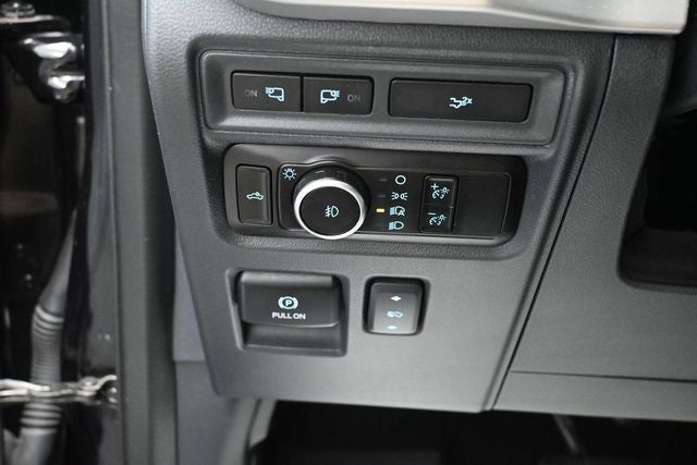 2023 Ford F-150 XLT Heritage Edition