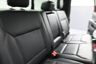 2025 Ford F-150 Lariat Black Appearance Pack