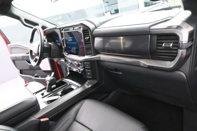 2025 Ford F-150 Lariat Black Appearance Pack