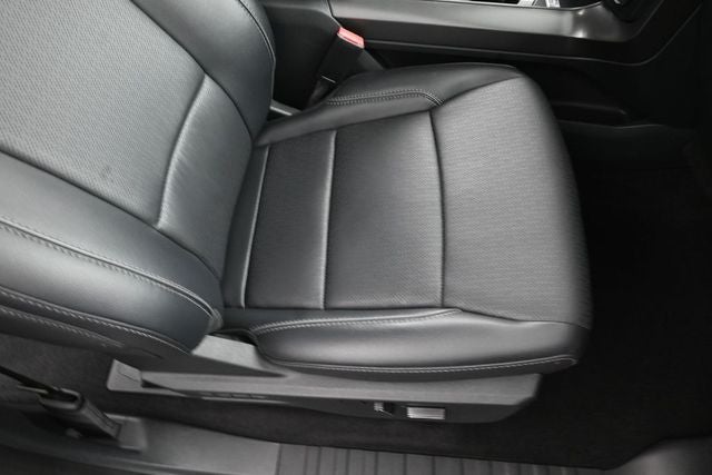 2025 Ford F-150 Lariat Black Appearance Pack