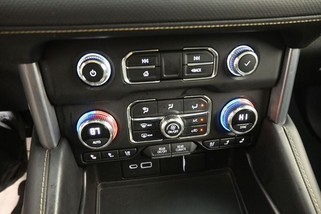 2022 GMC Yukon XL SLT