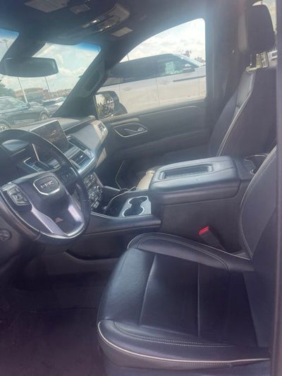 2022 GMC Yukon XL SLT
