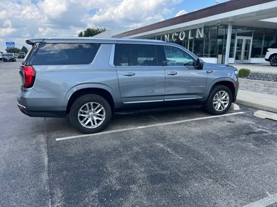 2022 GMC Yukon XL SLT