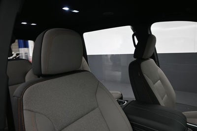 2024 Chevrolet Traverse LT 2LT