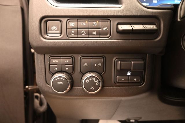 2023 Chevrolet Suburban Premier ADV Tech