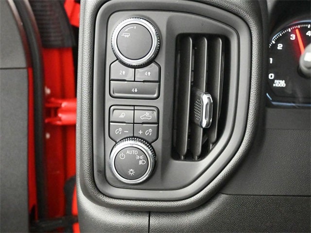 2025 GMC Sierra 2500HD Pro