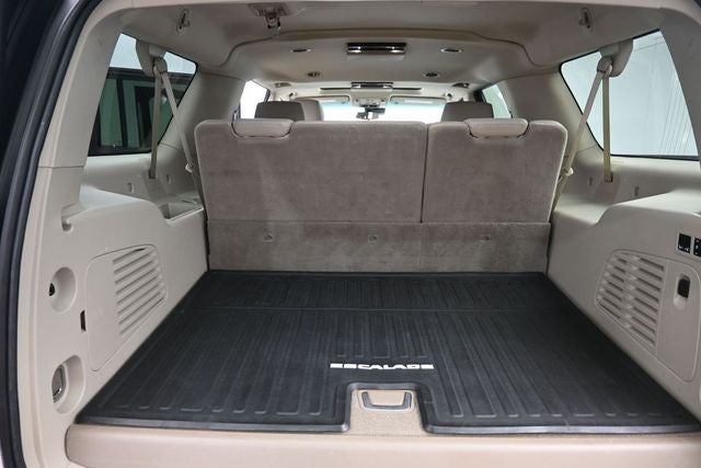 2018 Cadillac Escalade ESV Premium