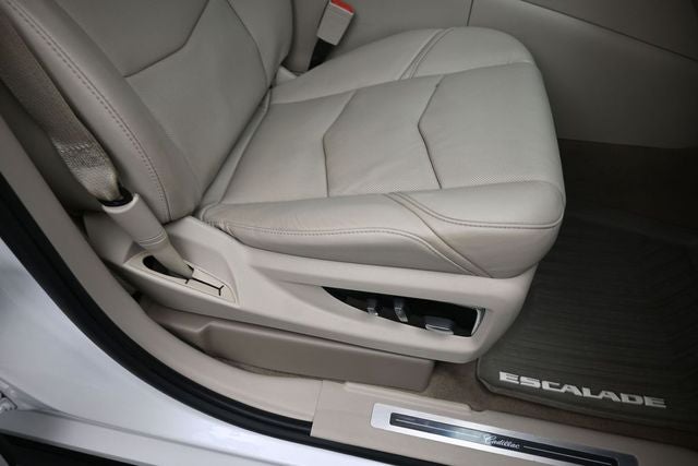 2018 Cadillac Escalade ESV Premium
