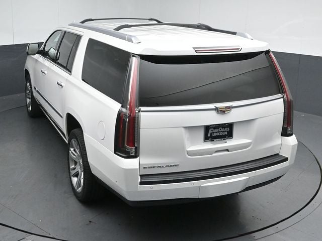 2018 Cadillac Escalade ESV Premium