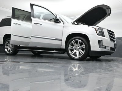 2018 Cadillac Escalade ESV Premium