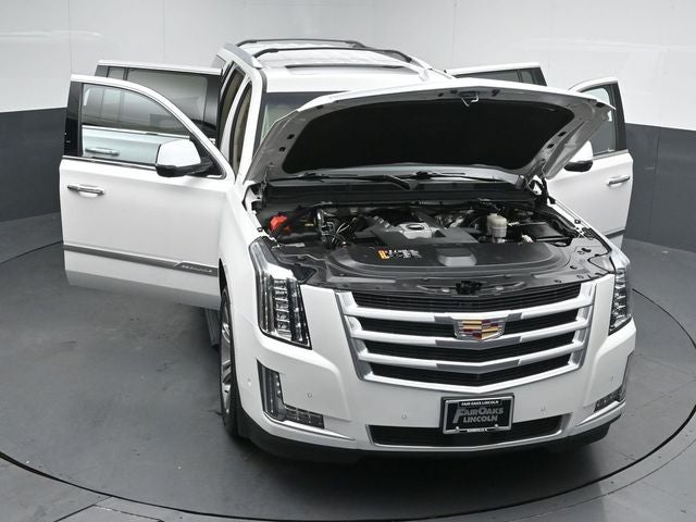 2018 Cadillac Escalade ESV Premium