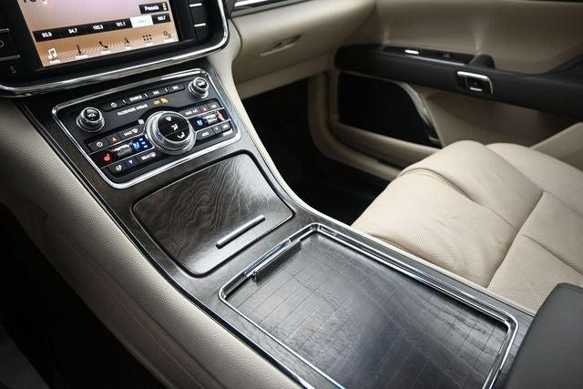 2019 Lincoln Continental Select