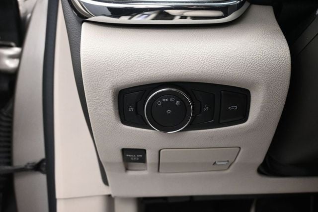 2019 Lincoln Continental Select