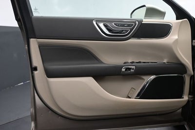 2019 Lincoln Continental Select