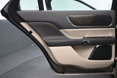 2019 Lincoln Continental Select