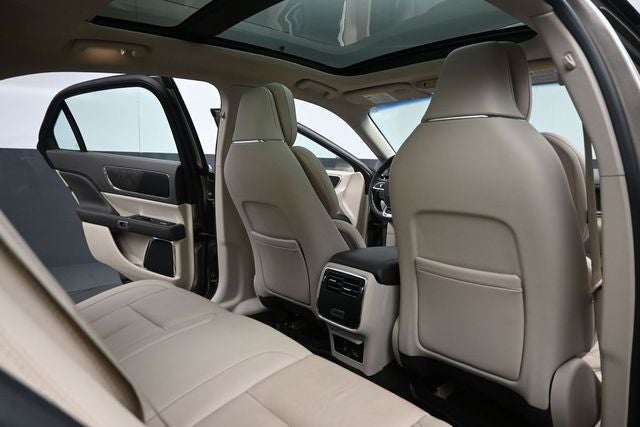 2019 Lincoln Continental Select
