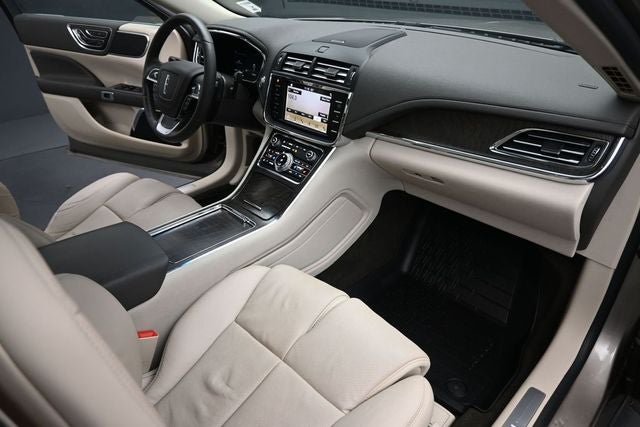 2019 Lincoln Continental Select