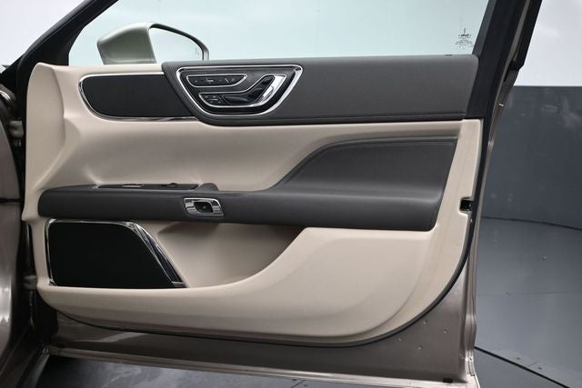 2019 Lincoln Continental Select