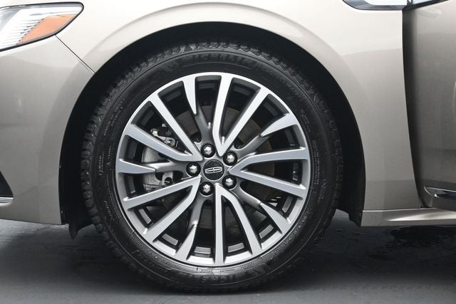 2019 Lincoln Continental Select