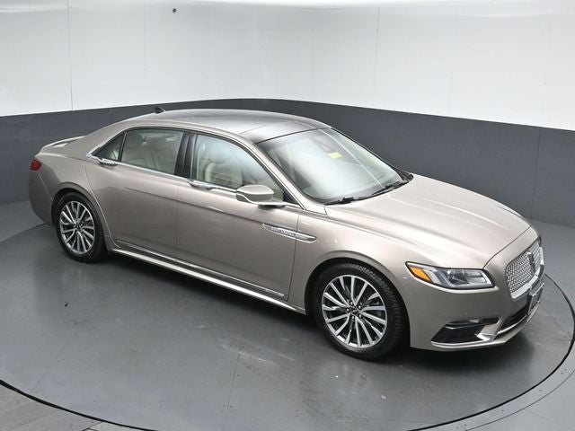 2019 Lincoln Continental Select
