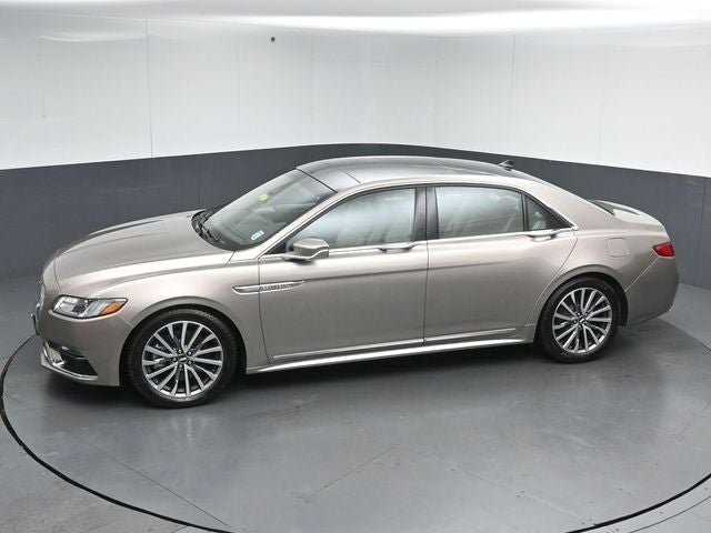 2019 Lincoln Continental Select