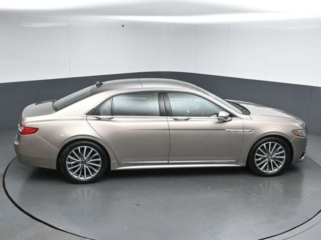 2019 Lincoln Continental Select