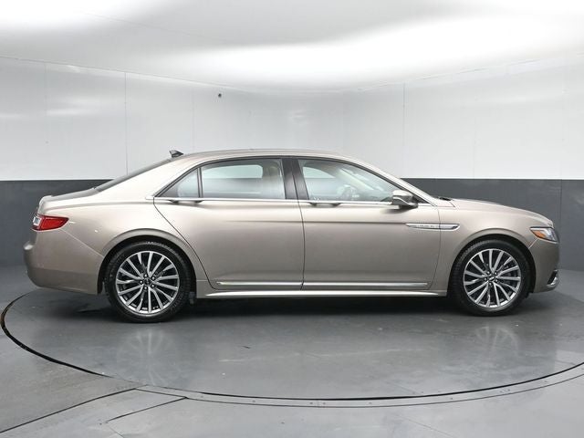 2019 Lincoln Continental Select