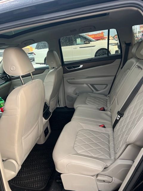 2024 Volkswagen Atlas 2.0T SEL Premium R-Line