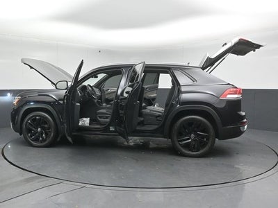 2022 Volkswagen Atlas Cross Sport 3.6L V6 SE w/Technology