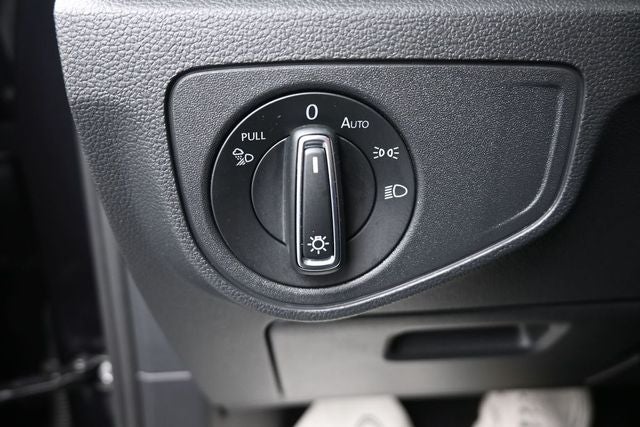 2022 Volkswagen Atlas Cross Sport 2.0T SE