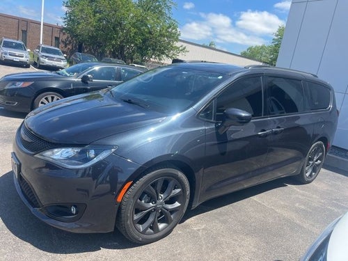 2019 Chrysler Pacifica Touring L Plus