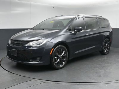 2019 Chrysler Pacifica Touring L Plus