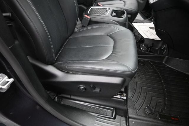 2019 Chrysler Pacifica Touring L Plus