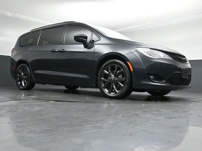 2019 Chrysler Pacifica Touring L Plus