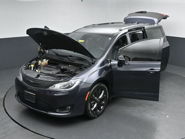 2019 Chrysler Pacifica Touring L Plus