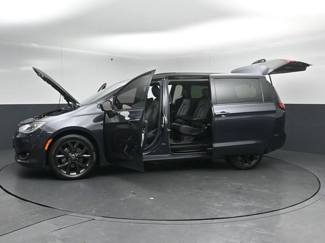 2019 Chrysler Pacifica Touring L Plus