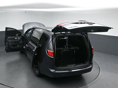 2019 Chrysler Pacifica Touring L Plus