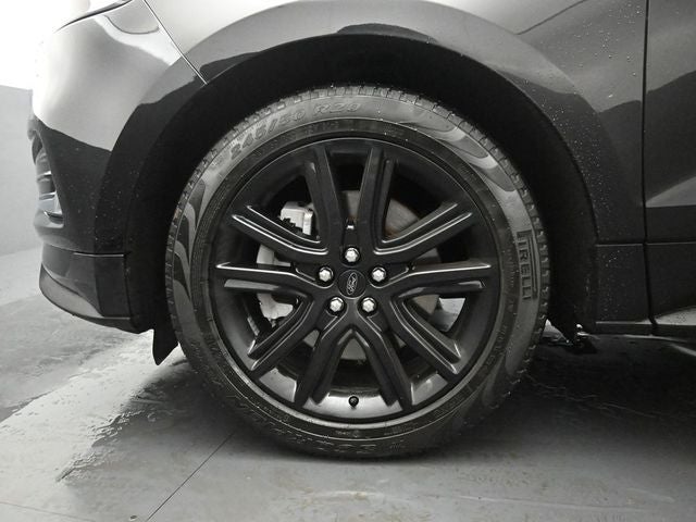2021 Ford Edge ST Line