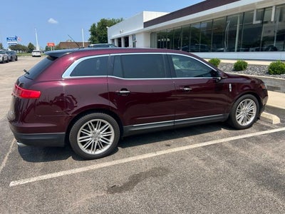 2019 Lincoln MKT Reserve Elite