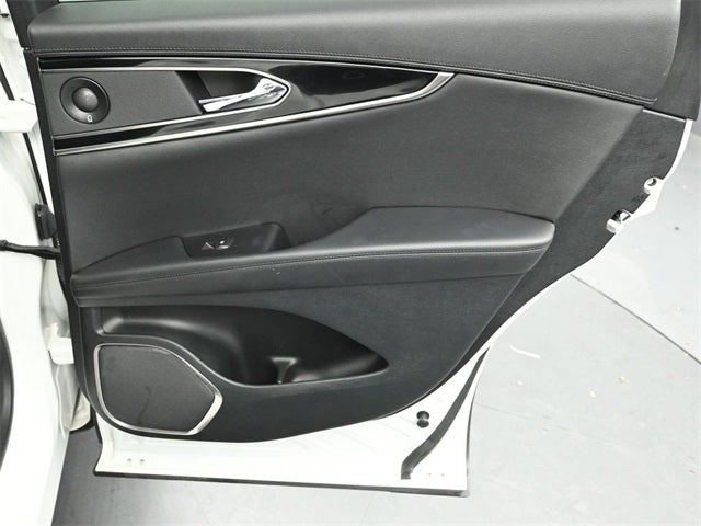 2023 Lincoln Nautilus Reserve Luxury