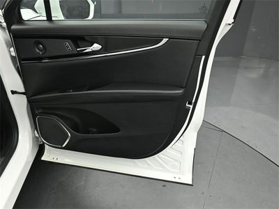 2023 Lincoln Nautilus Reserve Luxury