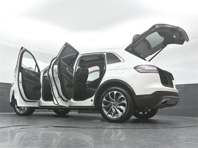 2023 Lincoln Nautilus Reserve Luxury