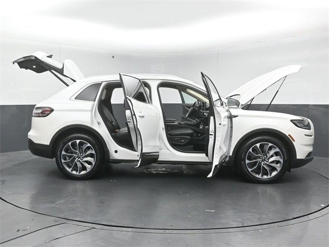 2023 Lincoln Nautilus Reserve Luxury