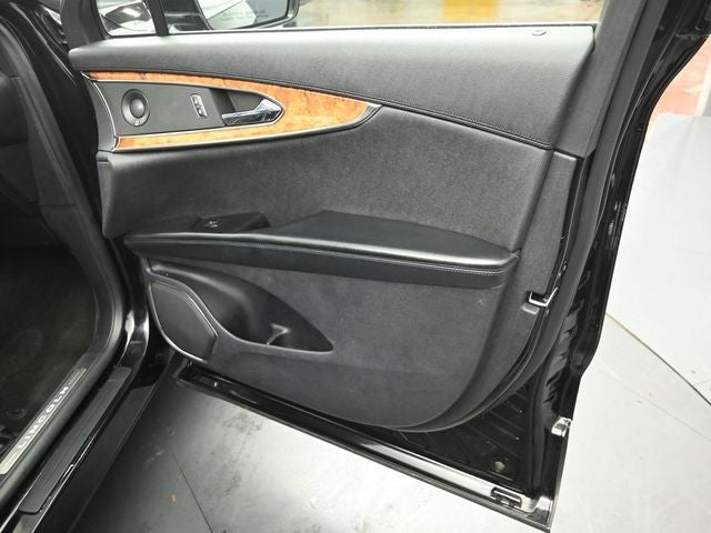 2019 LINCOLN NAUTILUS - Image 29